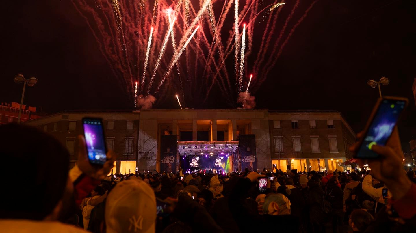 Atmosfera live 90 Mania sul palco